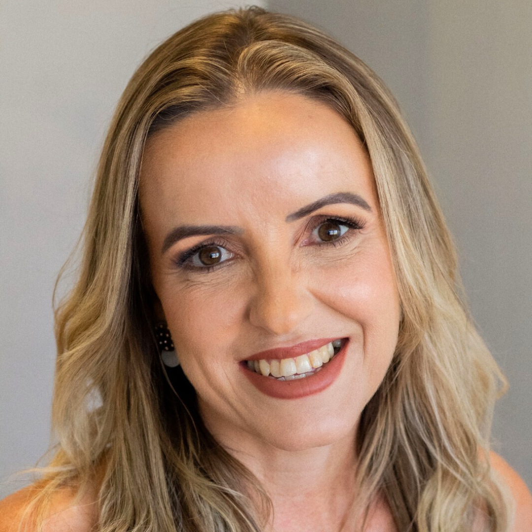 Fabíola Reis